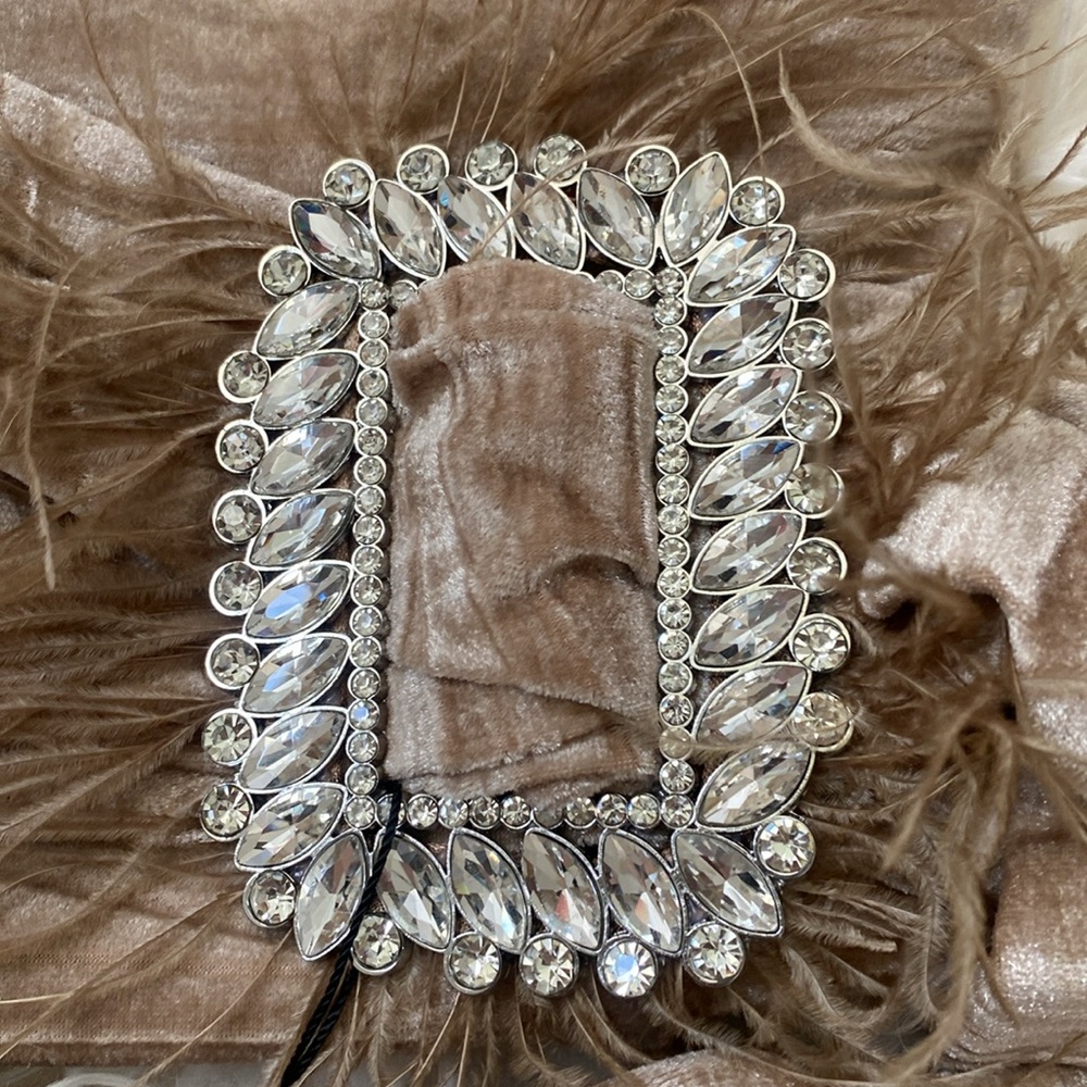 PrettyLittleThing Velvet Clutch NWT! - Picture 3 of 7
